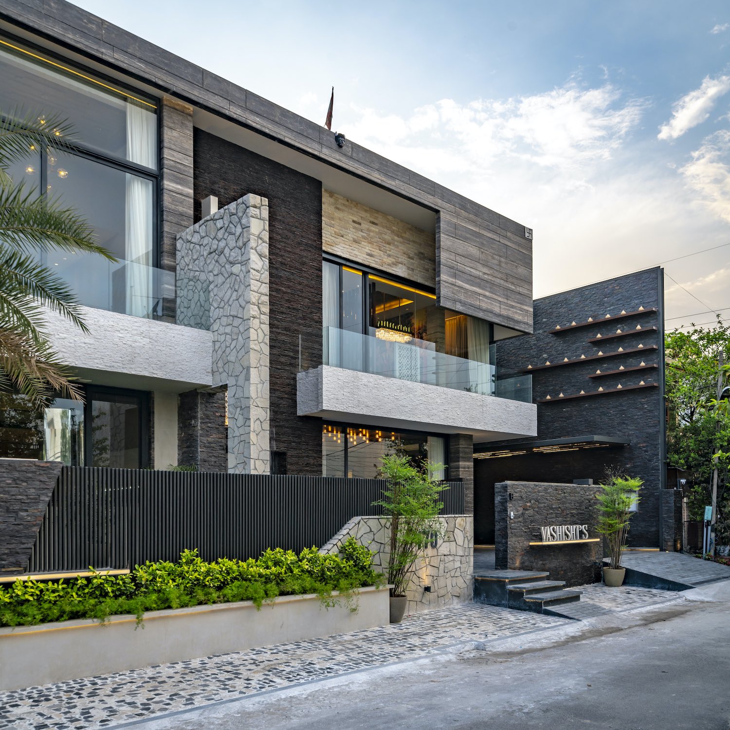Realtor 2